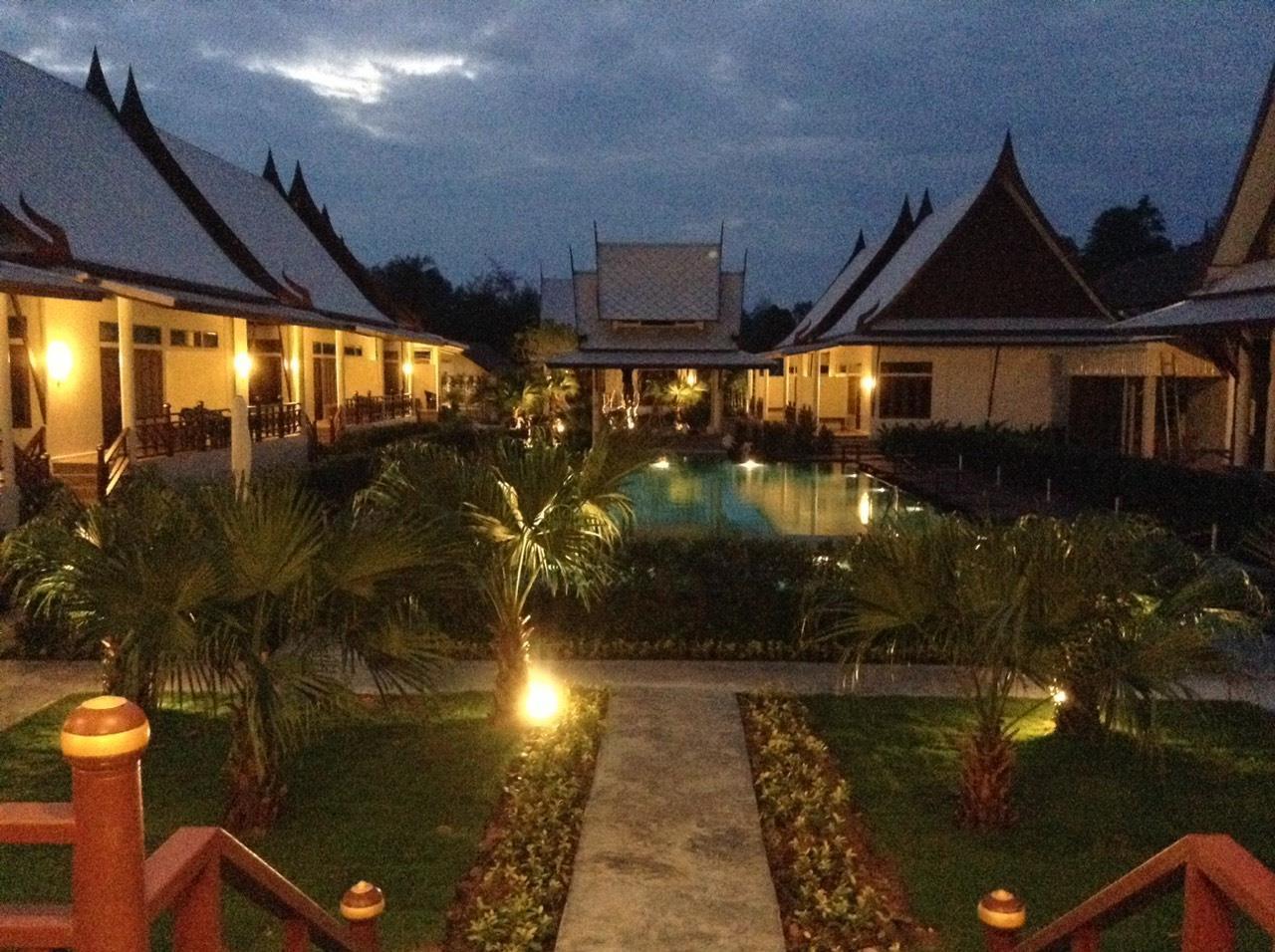 Bhu Tarn Koh Chang Resort&Spa Bagian luar foto