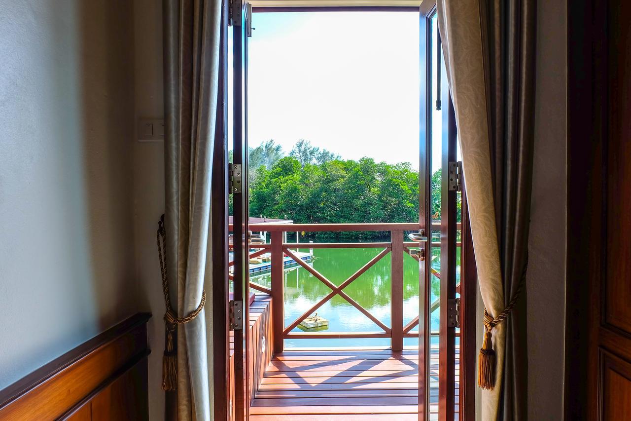 Bhu Tarn Koh Chang Resort&Spa Bagian luar foto